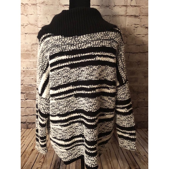 Calvin Klein Cowl Neck Pullover Sweater Size S/M - Picture 4 of 4